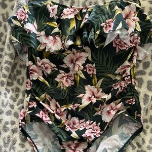 Kona Sol one piece swimsuit